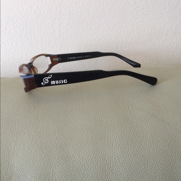 A spectacle frame of sheet material - Picture 8 of 8